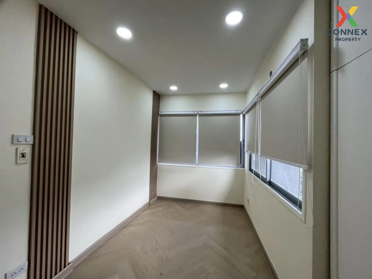 For Sale Condo , Phisawit Tower , BTS-Phahon Yothin 24 , Chomphon