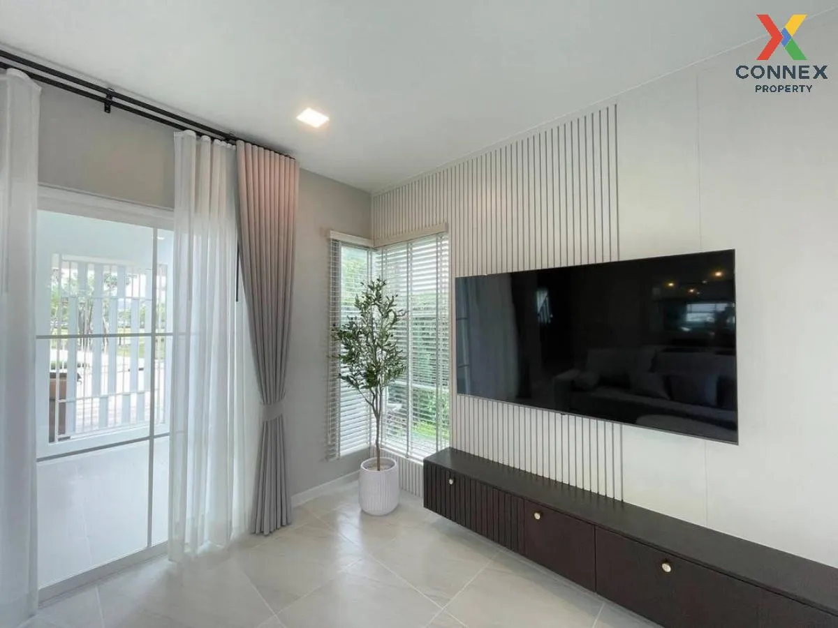 For Rent House , Chaiyapruek Bangna Km. 15 , nice view , wide fro 4
