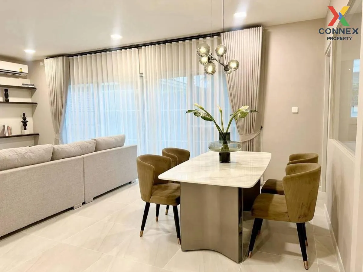 For Rent House , Chaiyapruek Bangna Km. 15 , nice view , wide fro