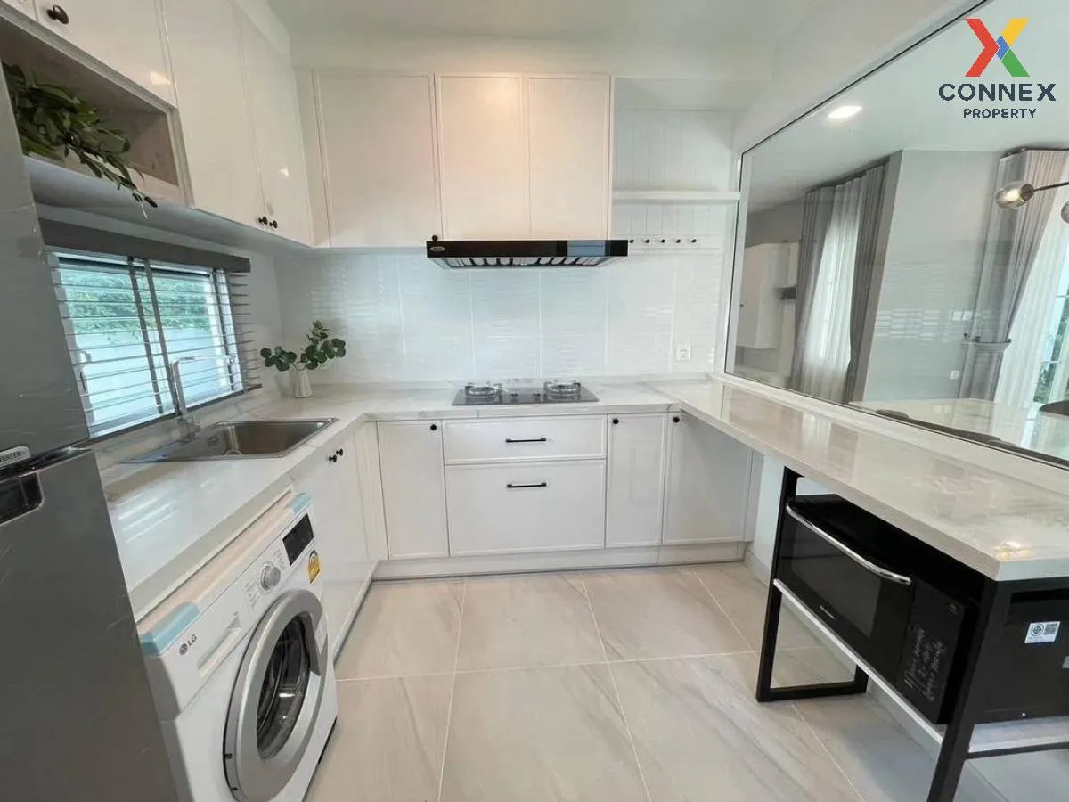 For Rent House , Chaiyapruek Bangna Km. 15 , nice view , wide fro