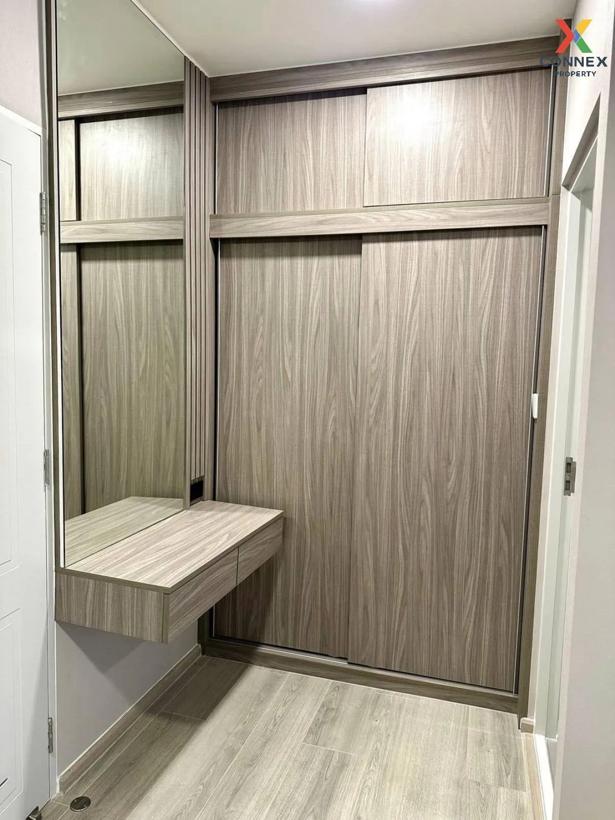 For Rent House , Chaiyapruek Bangna Km. 15 , nice view , wide fro