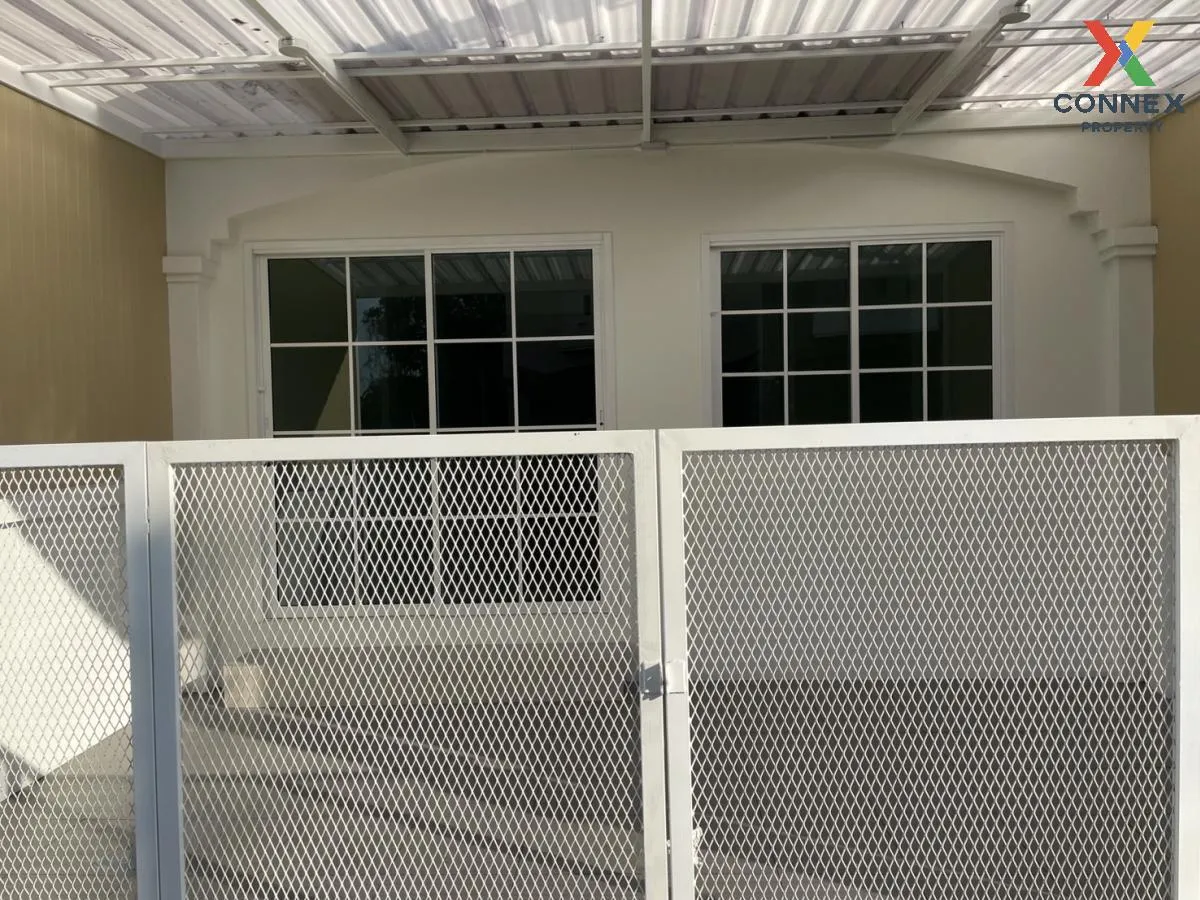 For Sale Townhouse/Townhome  , Wisetsuk Nakhon 19 , nice view , w 3