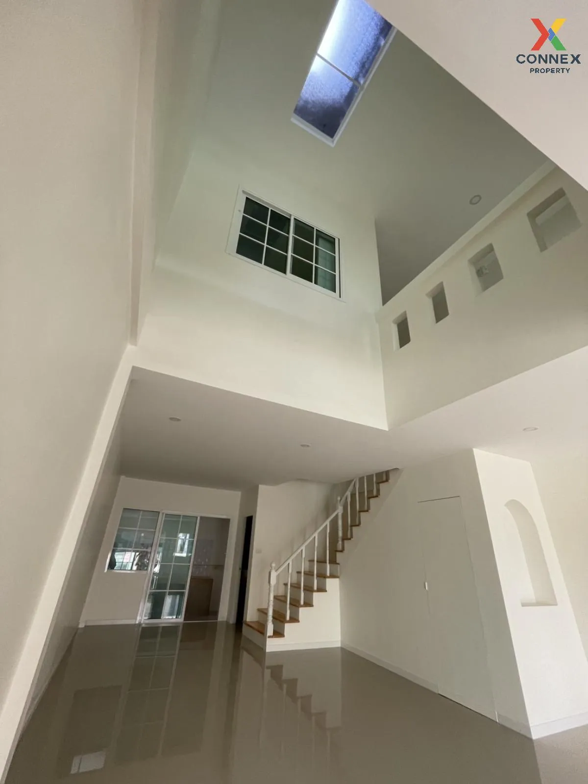 For Sale Townhouse/Townhome  , Wisetsuk Nakhon 19 , nice view , w 4