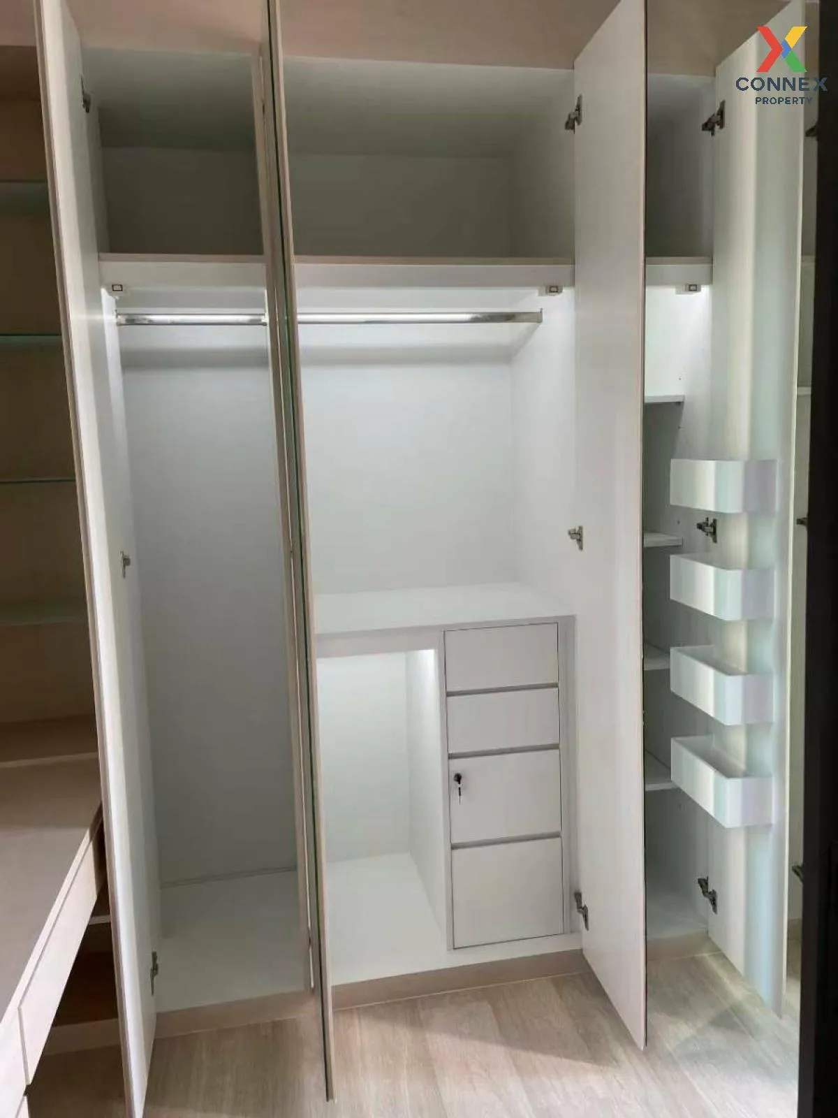 FOR RENT condo , Life One Wireless , BTS-Phloen Chit , Lumpini , 