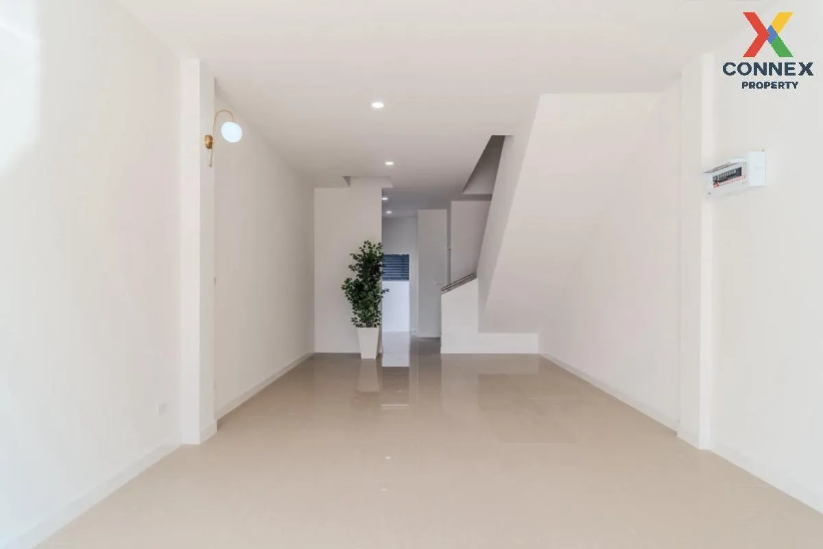 ขายทาวน์เฮ้าส์/ทาวน์โฮม  วรานิท เอสเตท สวนหลวง ร.9 ดอกไม้ เขต ประ ขายทาวน์เฮ้าส์/ทาวน์โฮม  วรานิท เอสเตท สวนหลวง ร.9 ดอกไม้ เขต ประ 3