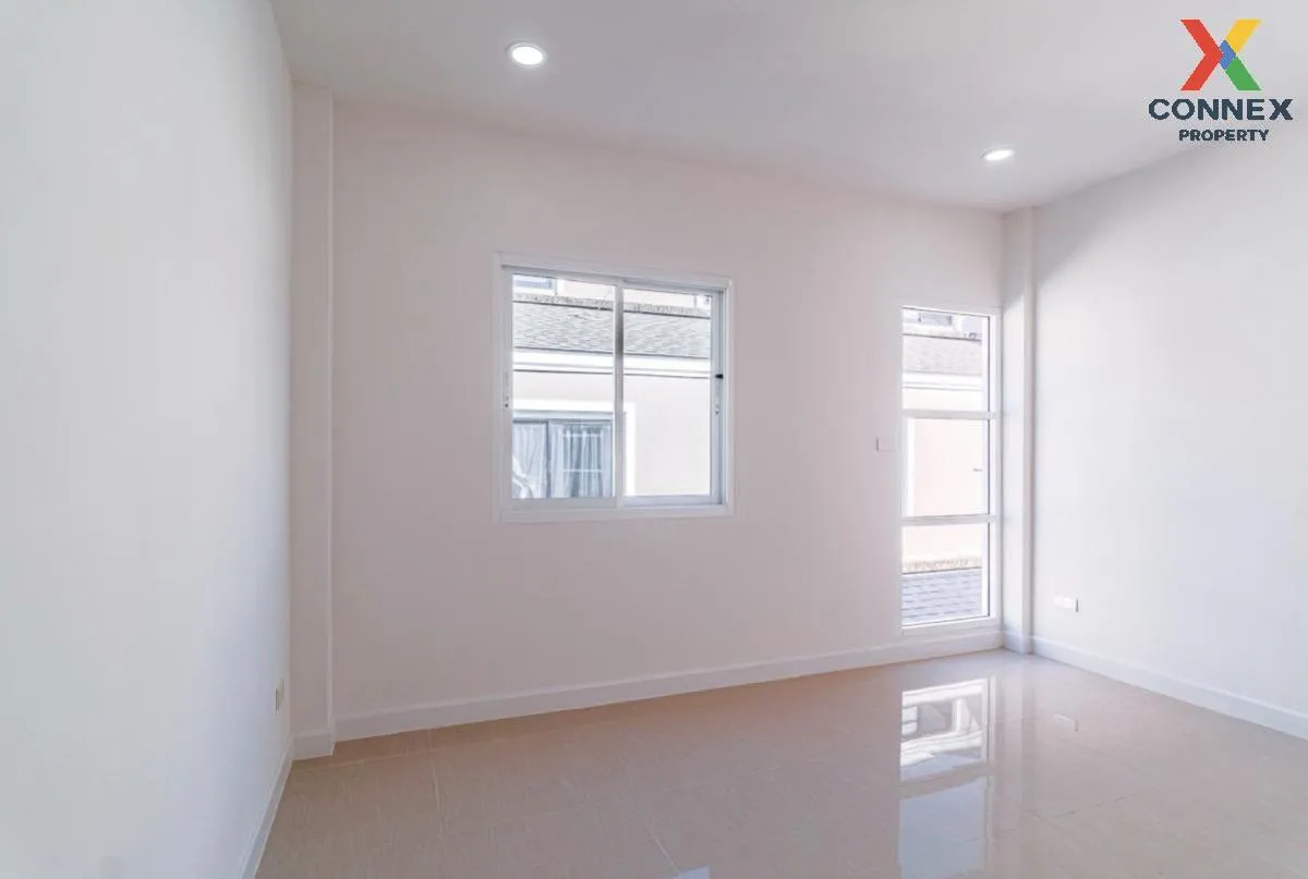 ขายทาวน์เฮ้าส์/ทาวน์โฮม  วรานิท เอสเตท สวนหลวง ร.9 ดอกไม้ เขต ประ ขายทาวน์เฮ้าส์/ทาวน์โฮม  วรานิท เอสเตท สวนหลวง ร.9 ดอกไม้ เขต ประ