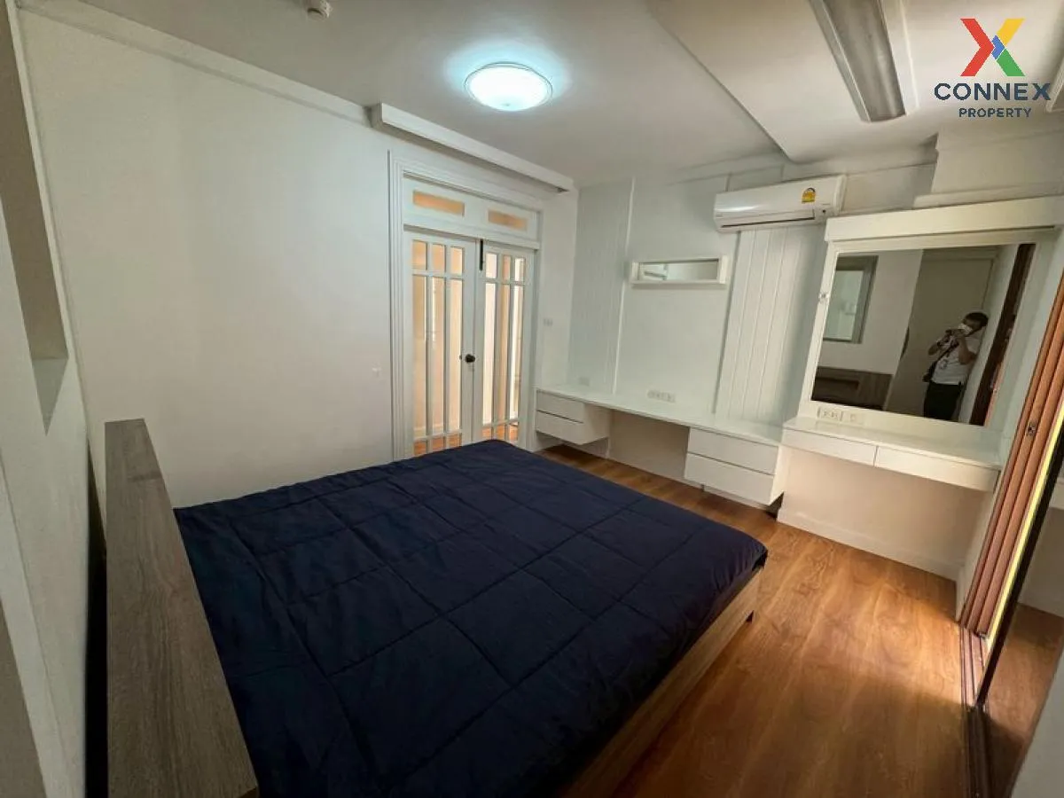 ขายคอนโด  บ้านกลางกรุงรีสอร์ท รัชดา ซอย7 MRT-ศูนย์วัฒนธรรมแห่งประ