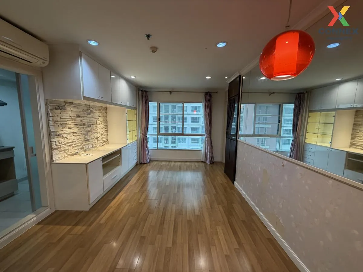 ขายคอนโด  ลุมพินี พาร์ค ริเวอร์ไซด์ - พระราม 3 บางโพงพาง เขต ยานน 1