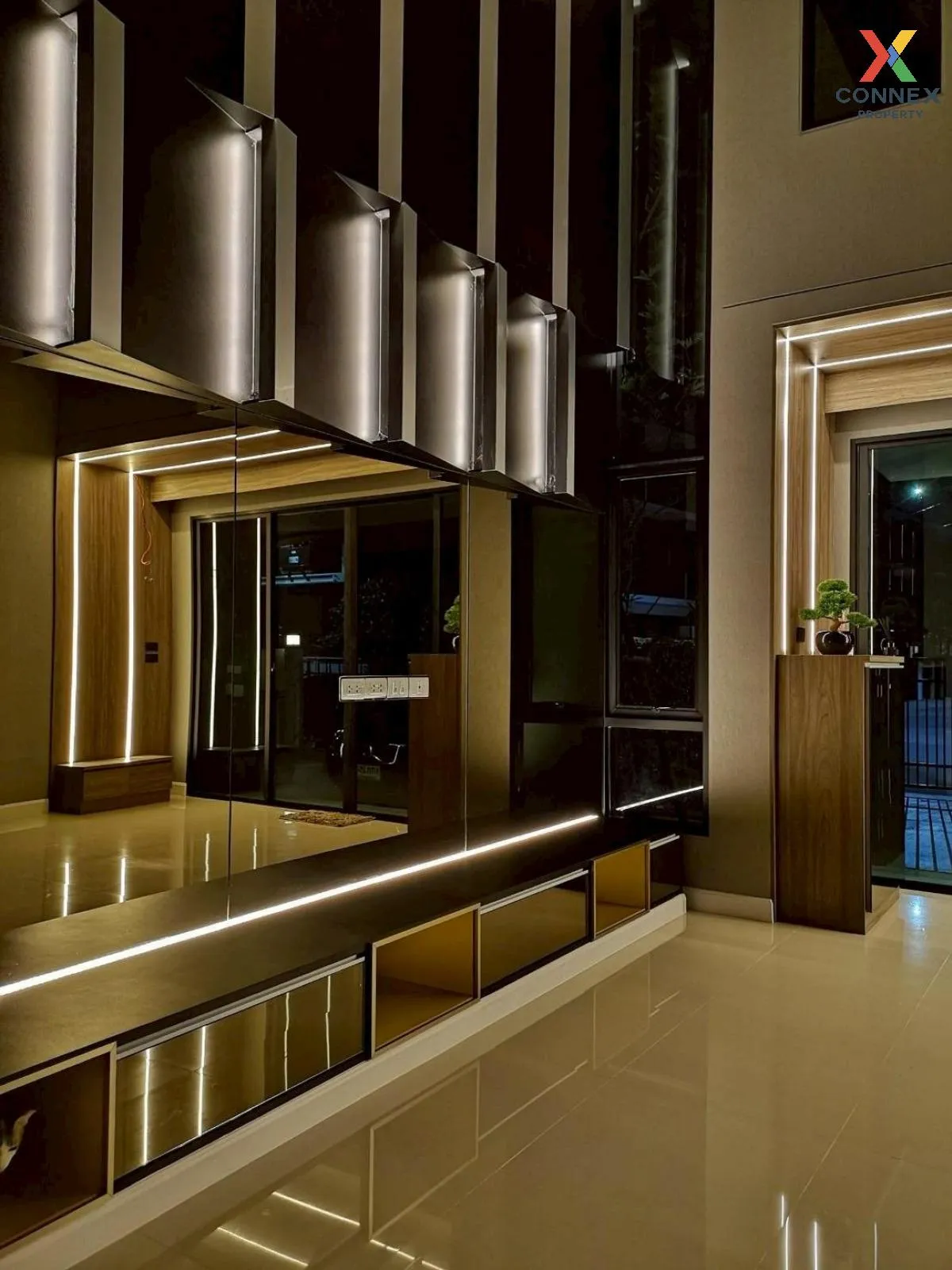 For Sale House , Supalai Essence Ladprao , newly renovated , MRT- 2