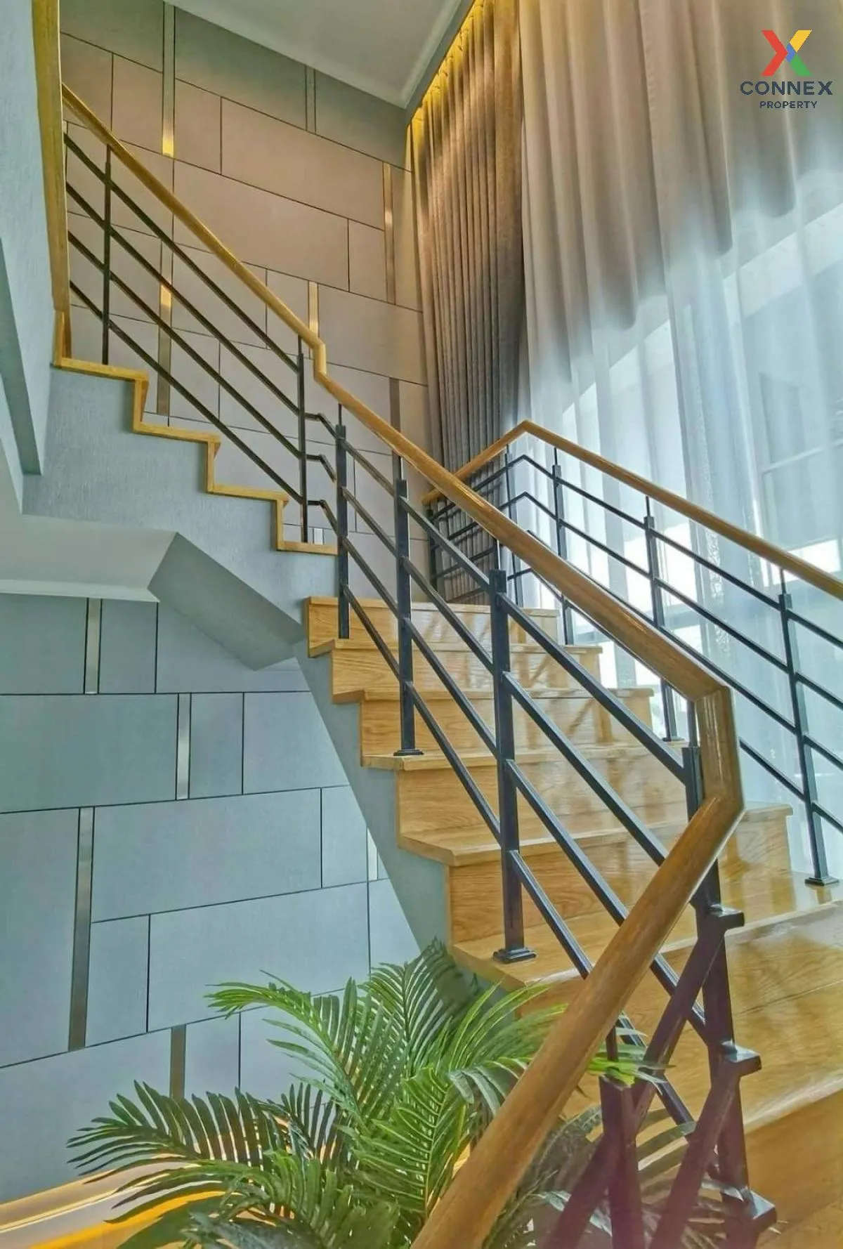 ขายบ้าน  ศุภาลัย เอสเซ้นส์ ลาดพร้าว รีโนเวทใหม่ MRT-ลาดพร้าว 101 