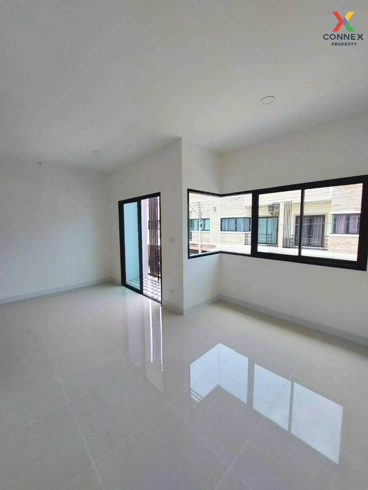 For Sale Townhouse/Townhome  , Goodland , Talat Krathum Baen , Kr