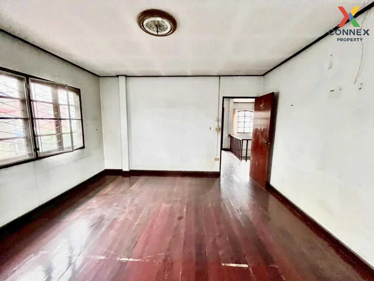 For Sale House for sale,Nawamin 127 , corner unit , wide frontage For Sale House for sale,Nawamin 127 , corner unit , wide frontage