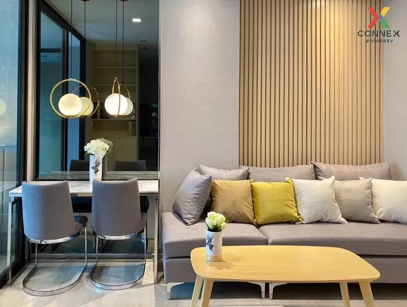 FOR RENT condo , Life One Wireless , BTS-Phloen Chit , Lumpini ,  2