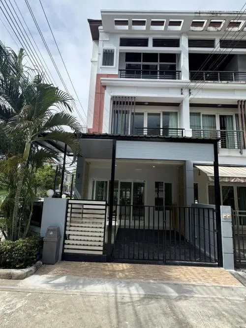 For Rent Townhouse/Townhome  , Baan Klang Muang Urbanion Rama 9 - Ladprao , MRT-Ladprao 71 , Wang Thong Lang , Wang Thong Lang , Bangkok , CX-130103
