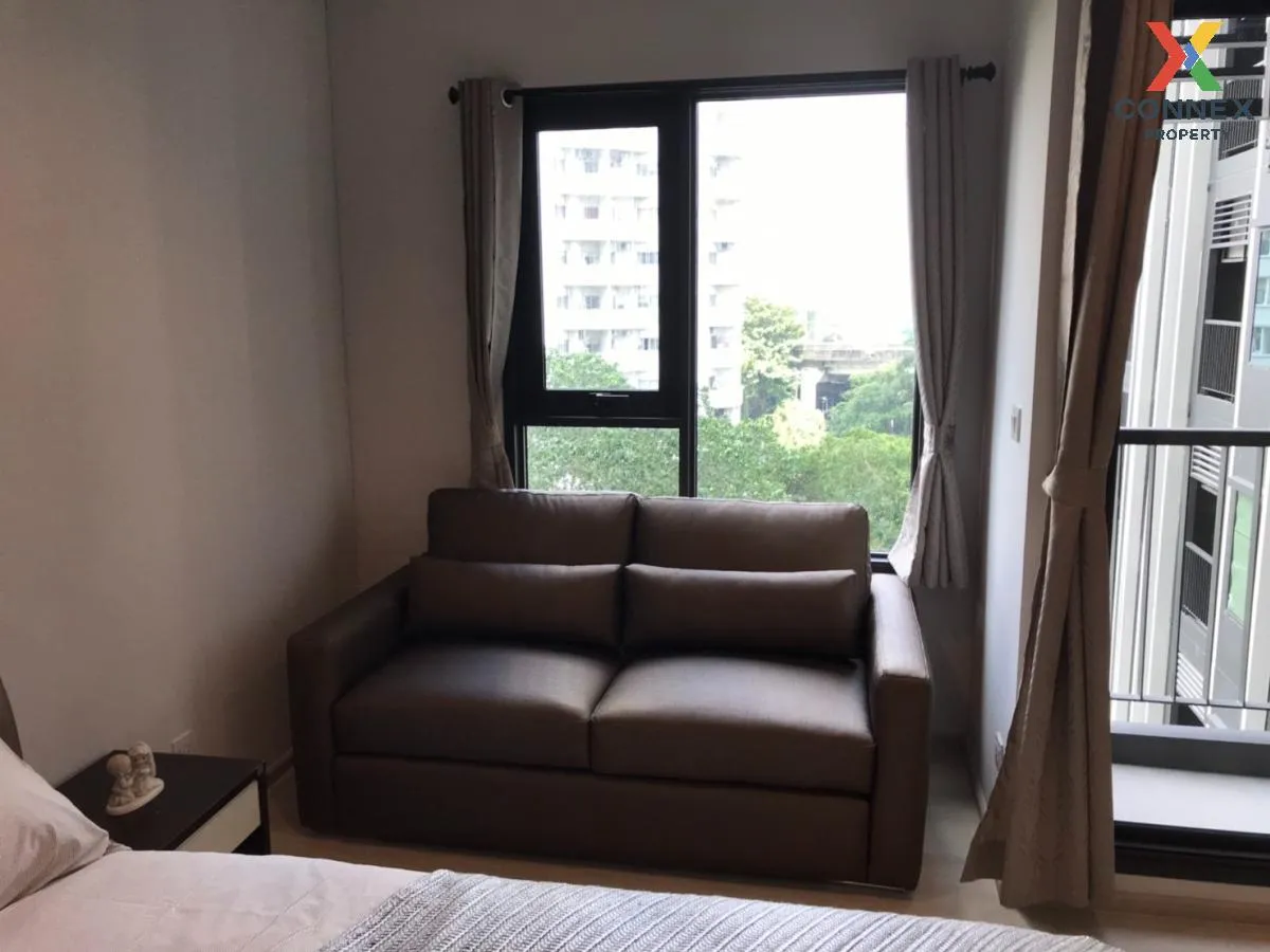 FOR RENT condo , Life One Wireless , BTS-Phloen Chit , Lumpini ,  1
