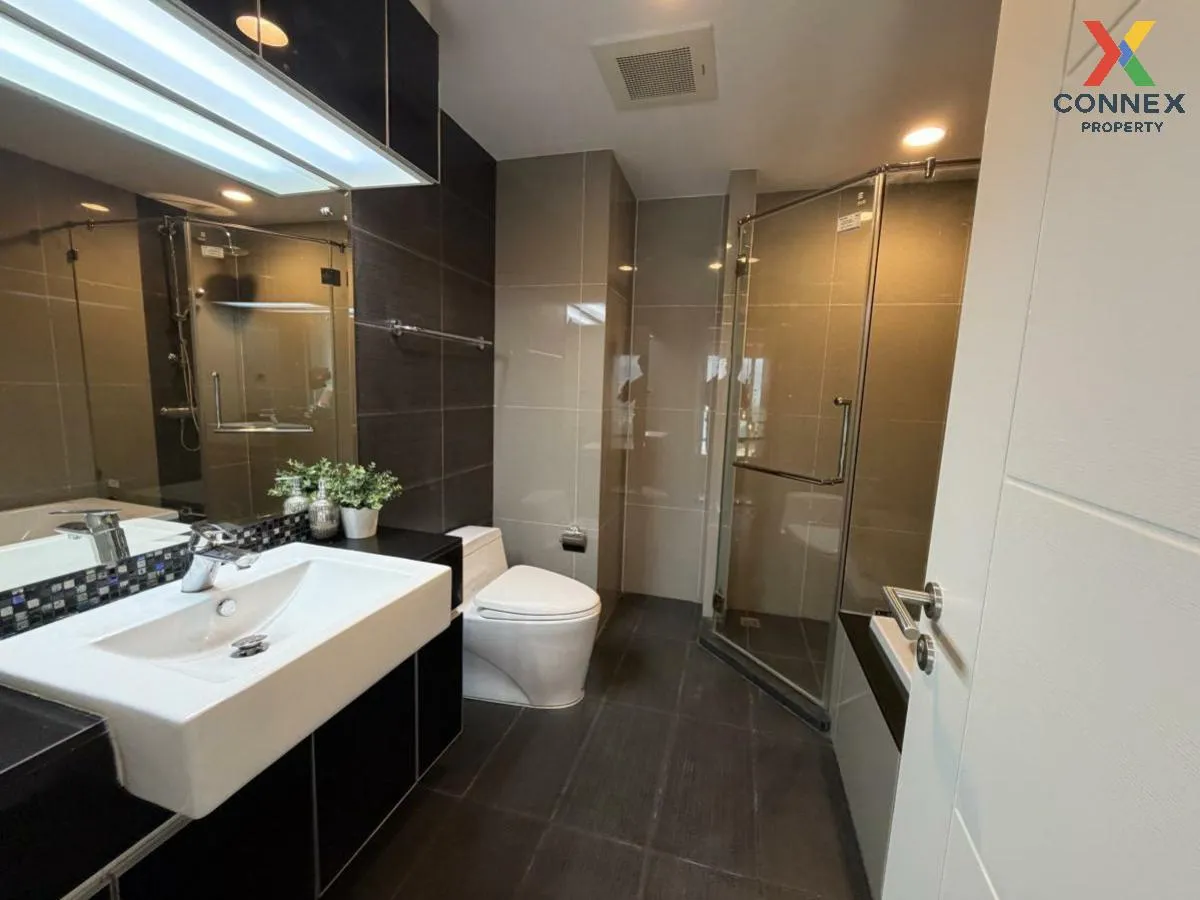 For Rent Condo , The Crest Sukhumvit 34 , nice view , high floor  For Rent Condo , The Crest Sukhumvit 34 , nice view , high floor