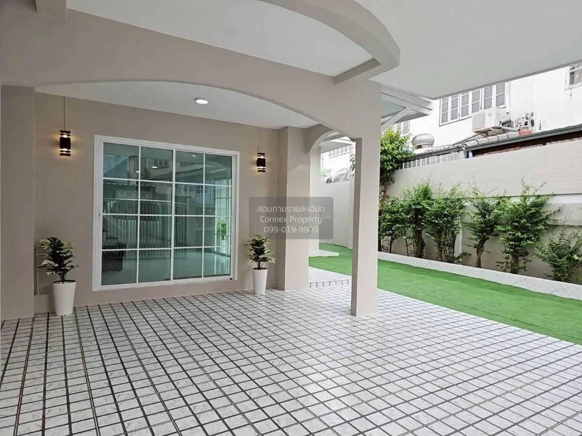 For Sale House , Baan Karnmanee , wide frontage , newly renovated