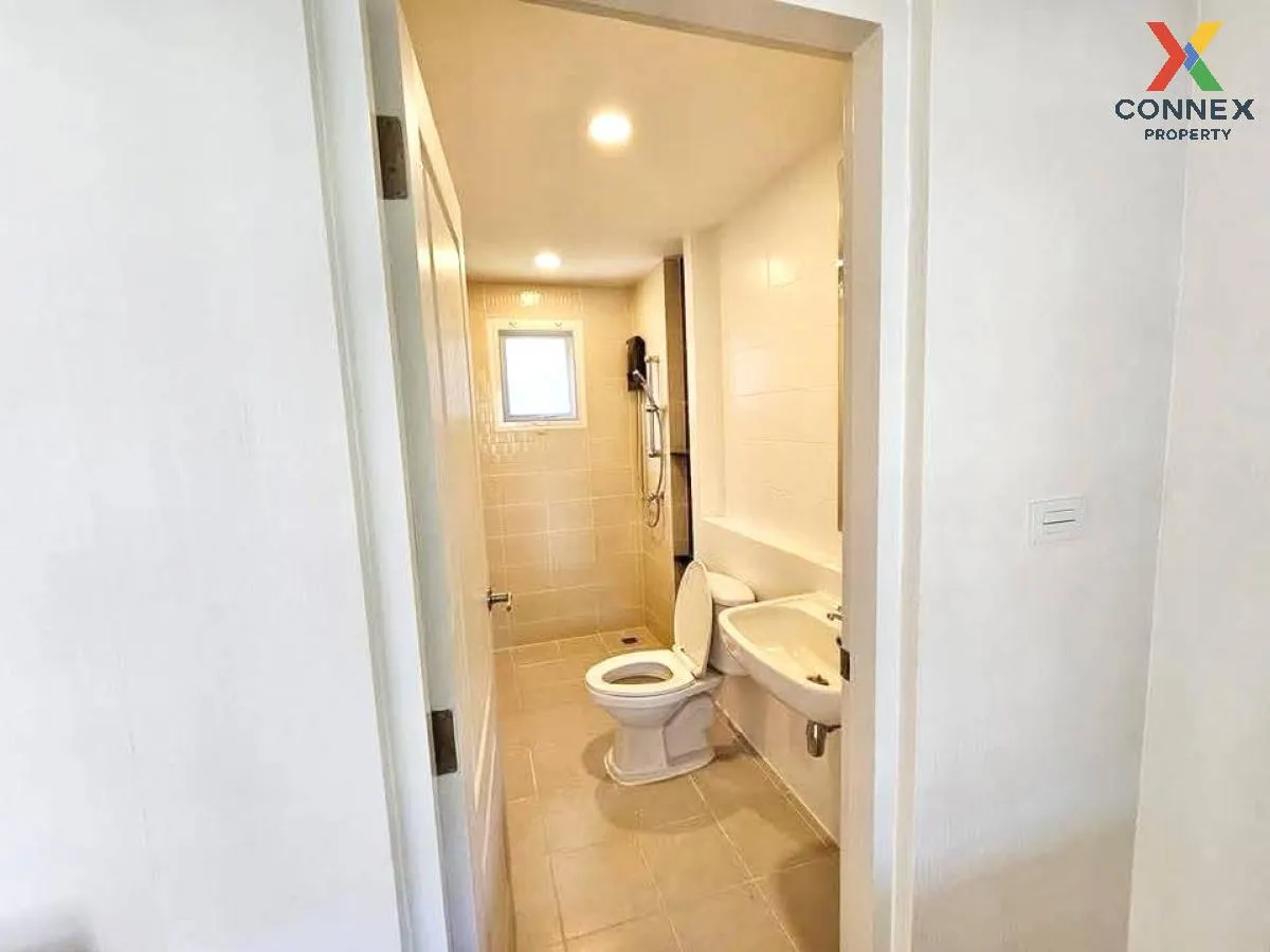 For Sale House , CENTRO Bangna - Wongwaen , corner unit , Dok Mai