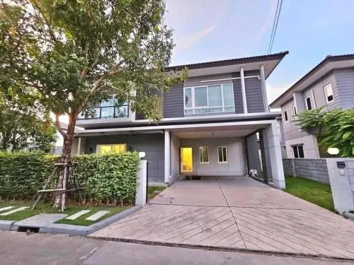 For Sale House , CENTRO Bangna - Wongwaen , corner unit , Dok Mai , Prawet , Bangkok , CX-130260