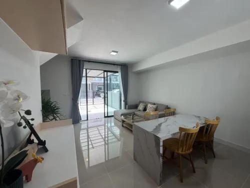 เช่าทาวน์เฮ้าส์/ทาวน์โฮม  พลีโน่ สุขุมวิท - บางนา 2 บางพลี บางพลี สมุทรปราการ CX-130300