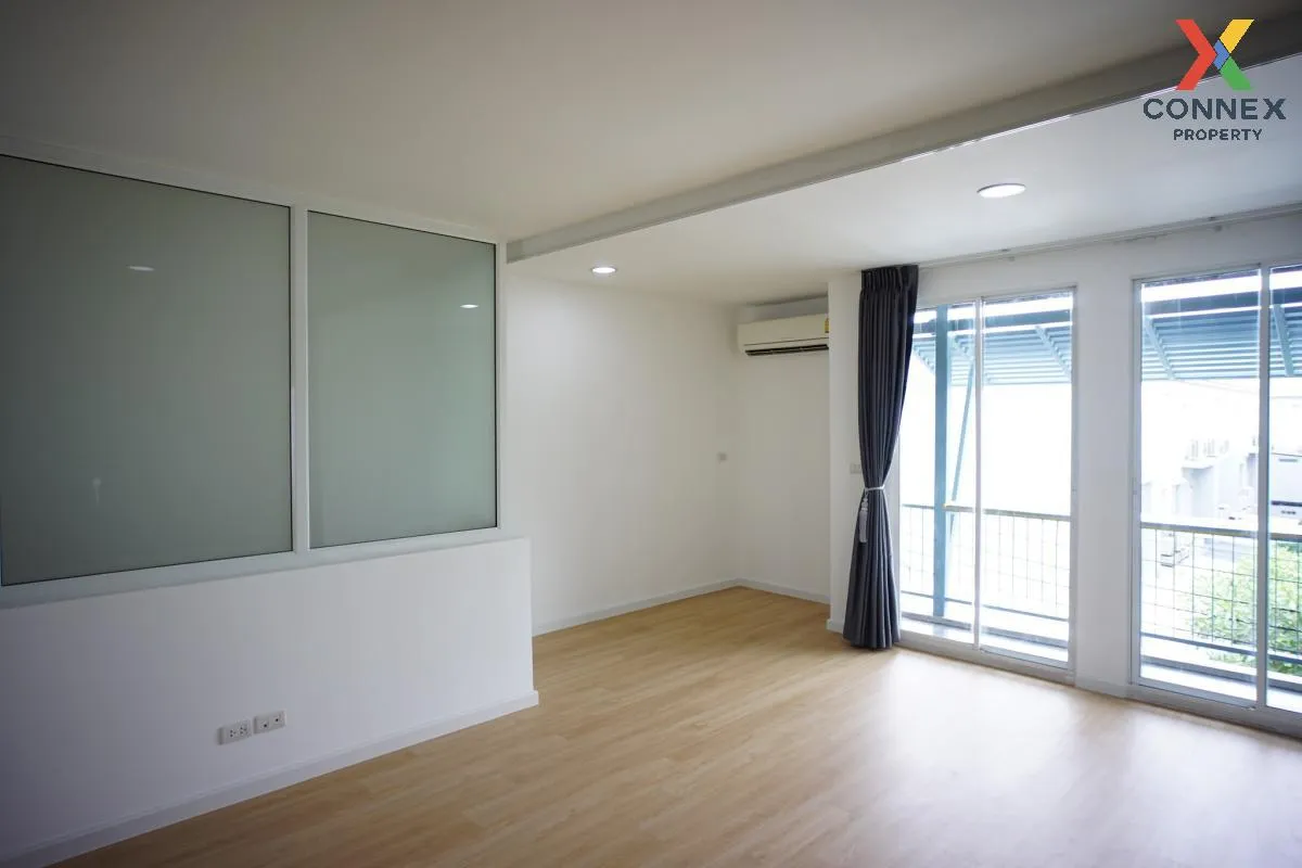 ขายทาวน์เฮ้าส์/ทาวน์โฮม  อารียา เดลี่ เกษตร-นวมินทร์ รีโนเวทใหม่ 