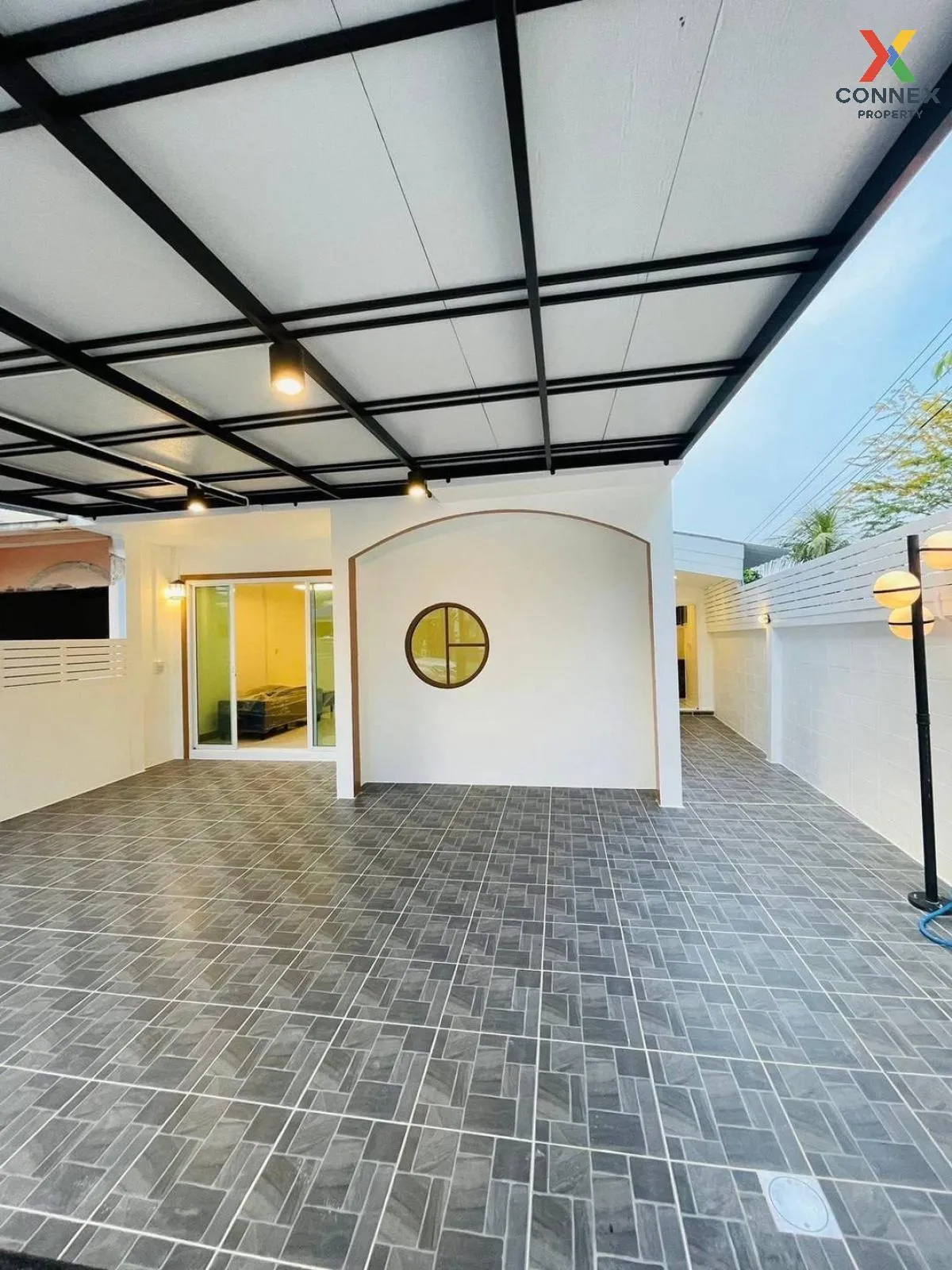 For Sale Townhouse/Townhome  , Sriprajak 5 , newly renovated , Ba 3