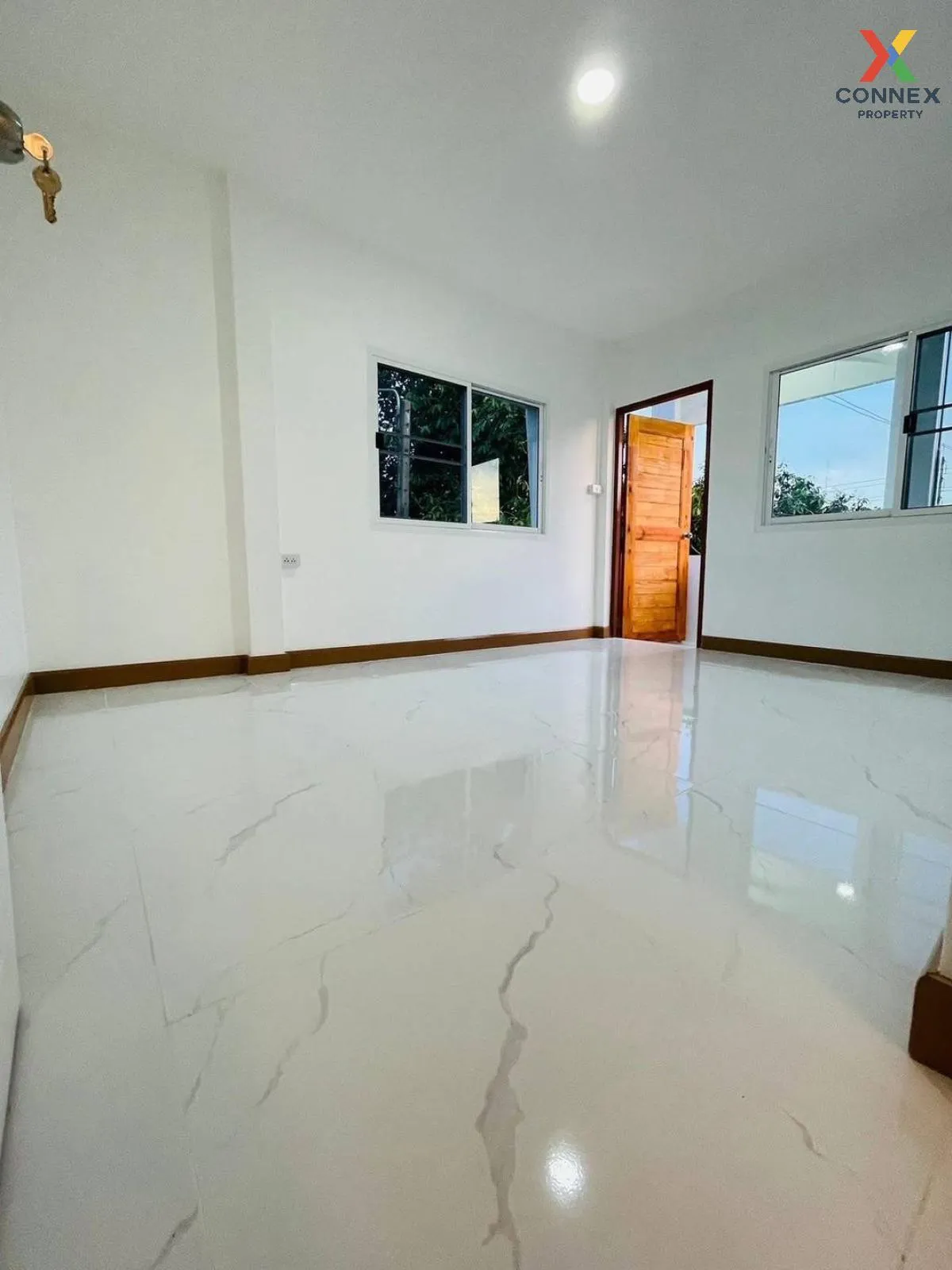 For Sale Townhouse/Townhome  , Sriprajak 5 , newly renovated , Ba