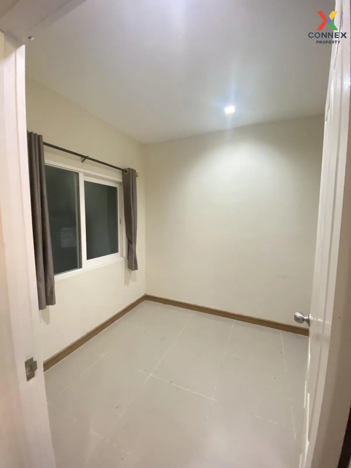 For Sale Townhouse/Townhome  , Golden Town Rama 2 , newly renovat