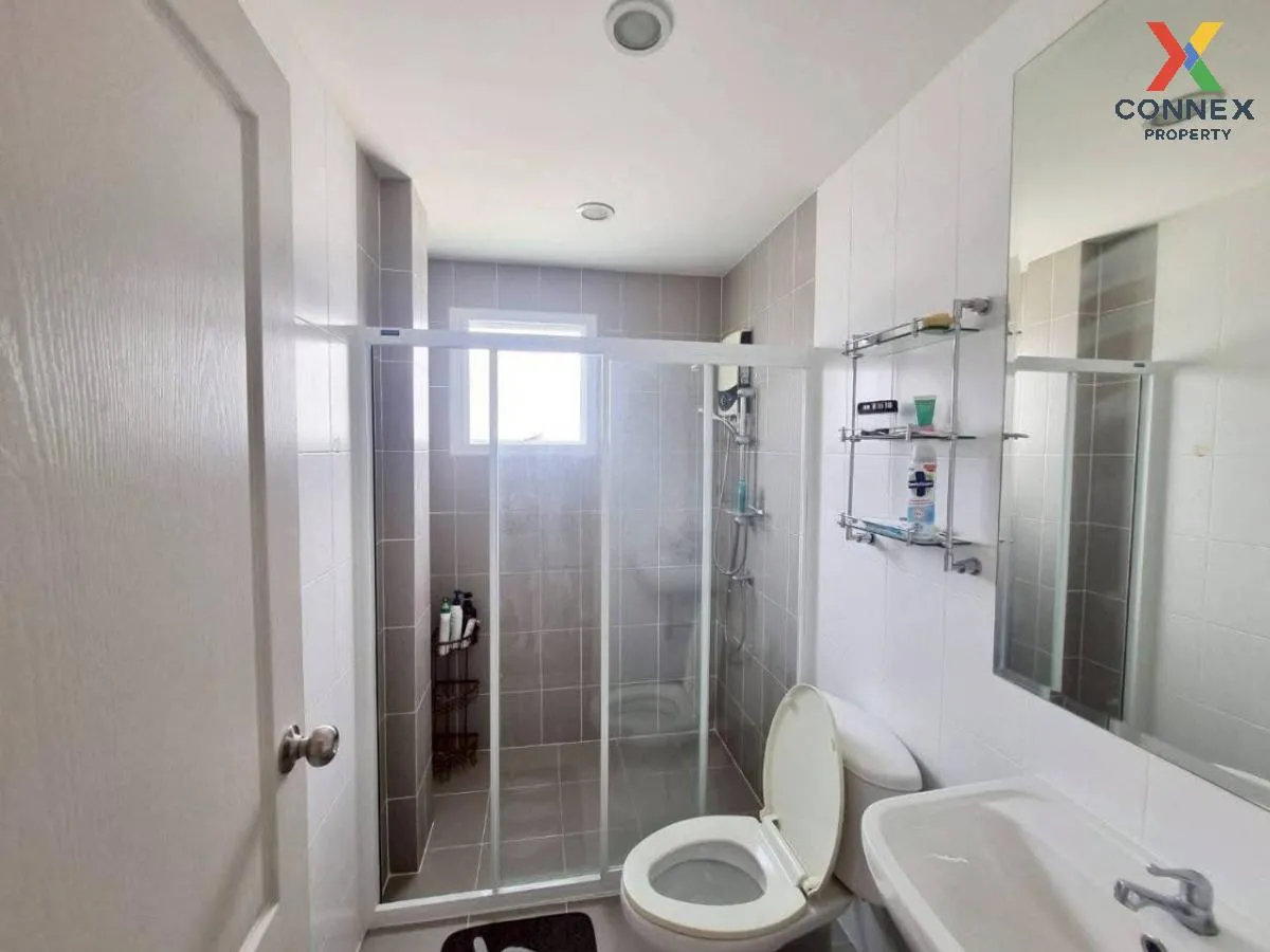 For Sale House , THE CENTRO WATCHARAPOL , wide frontage , O Ngoen