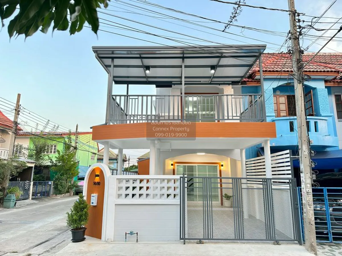 For Sale Townhouse/Townhome  , Baan Karnmanee , newly renovated , 1