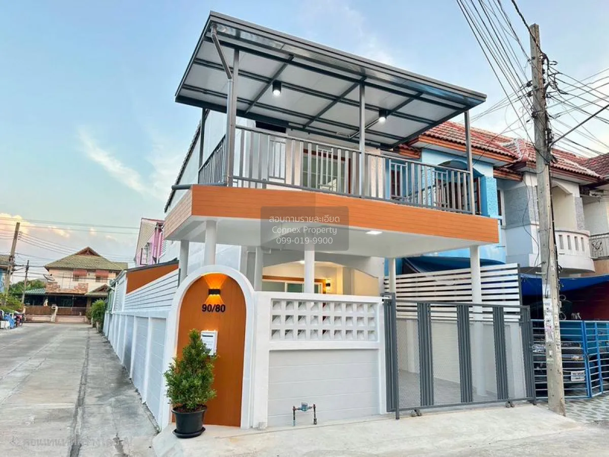 For Sale Townhouse/Townhome  , Baan Karnmanee , newly renovated , 2