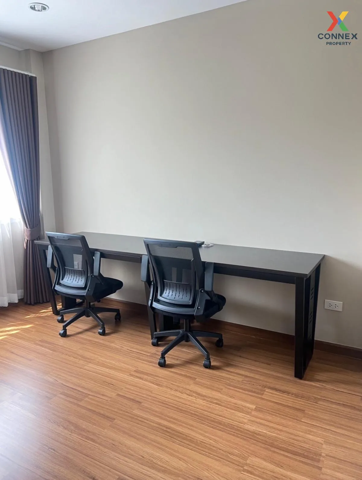 ขายทาวน์โฮม มือสองสภาพมือ1 โครงการ เดอะ กลอเรียส ลาดกระบัง (ลาดกร