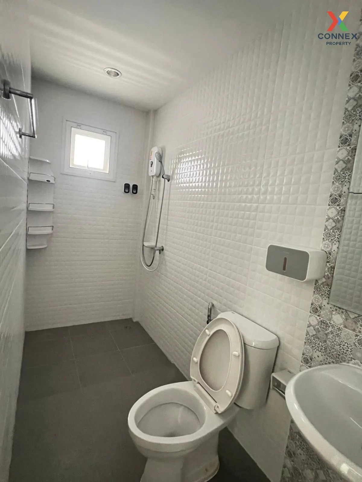 ขายทาวน์โฮม มือสองสภาพมือ1 โครงการ เดอะ กลอเรียส ลาดกระบัง (ลาดกร