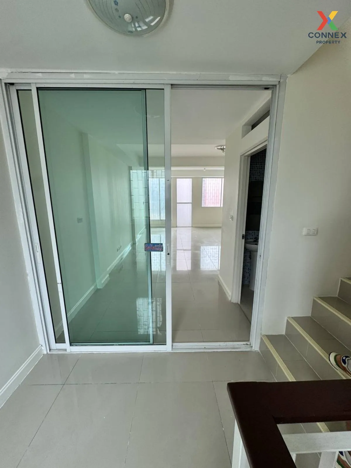 ขายอาคารพาณิชย์  ไอลีฟ ทาวน์ ลำลูกกา – คลอง 3 ห้องมุม ลาดสวาย ลำล 3