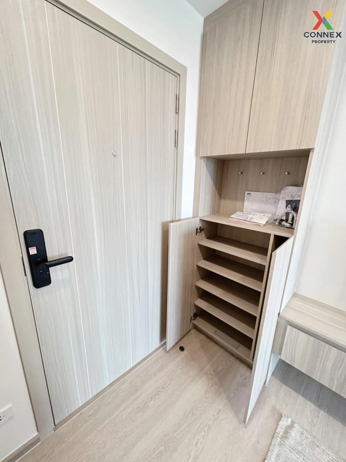 เช่าคอนโด  ออริจิ้น ปลั๊ก แอนด์ เพลย์ สายลวด สเตชั่น ปากน้ำ เมือง