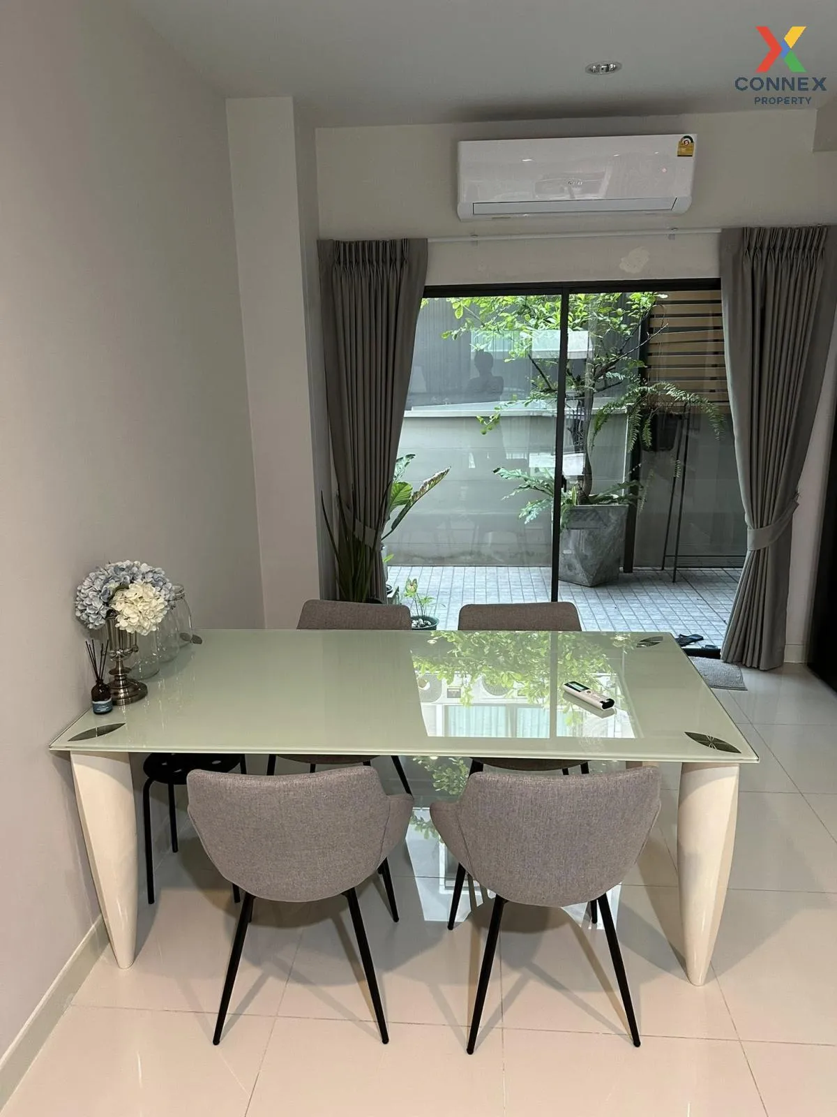 เช่าทาวน์เฮ้าส์/ทาวน์โฮม  บ้านกลางเมือง บางนา - วงแหวน ดอกไม้ เขต 3