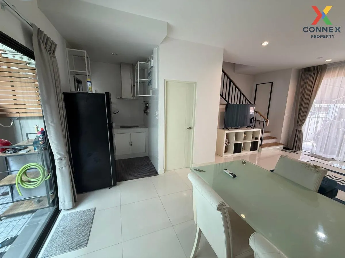 เช่าทาวน์เฮ้าส์/ทาวน์โฮม  บ้านกลางเมือง บางนา - วงแหวน ดอกไม้ เขต 4