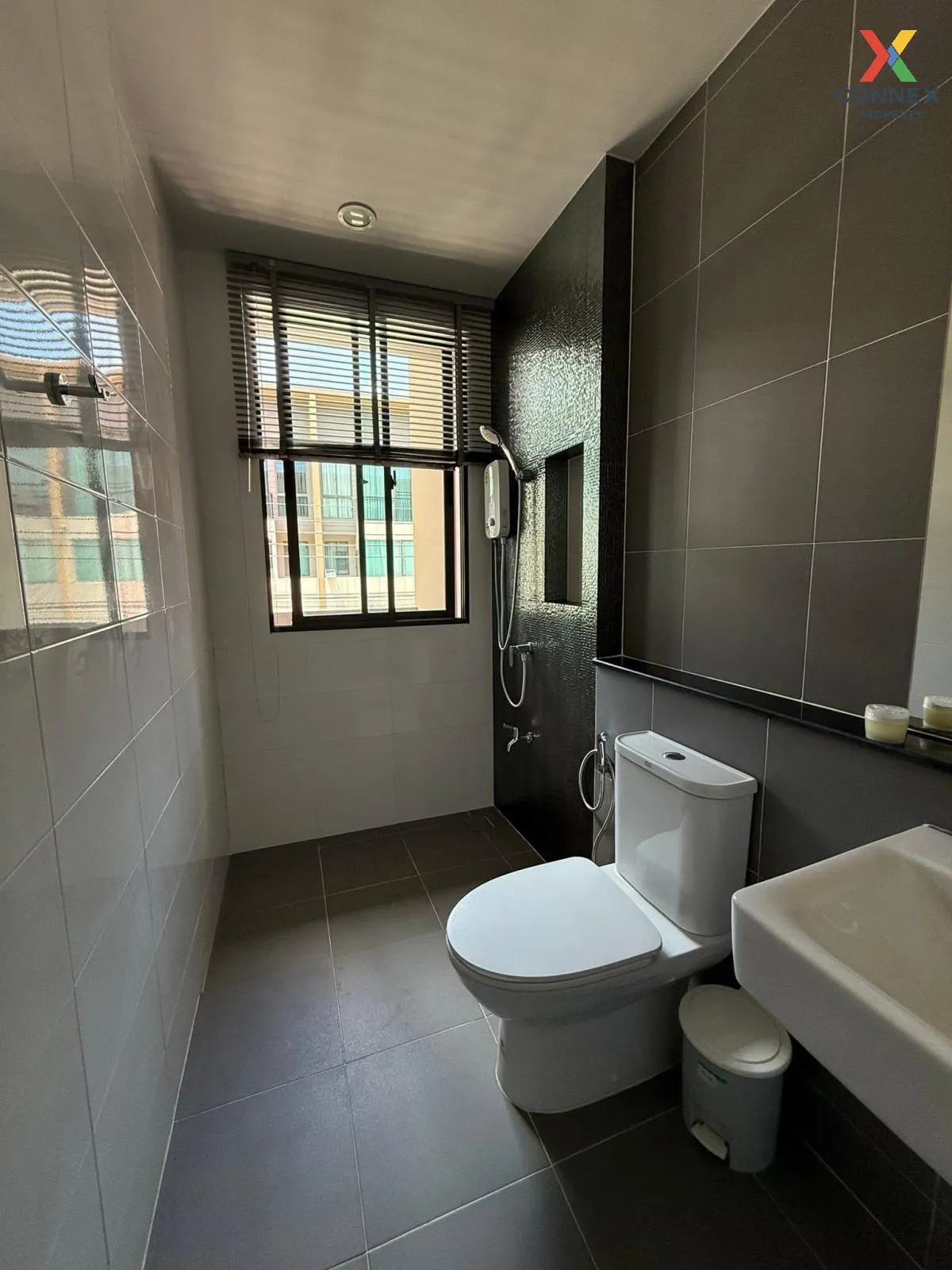 เช่าทาวน์เฮ้าส์/ทาวน์โฮม  บ้านกลางเมือง บางนา - วงแหวน ดอกไม้ เขต