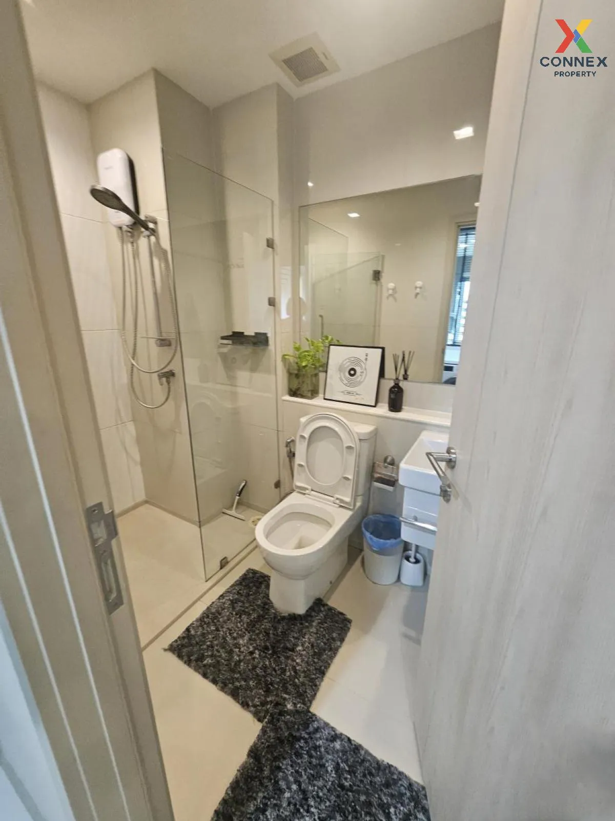 FOR RENT condo , Life One Wireless , BTS-Phloen Chit , Lumpini , 