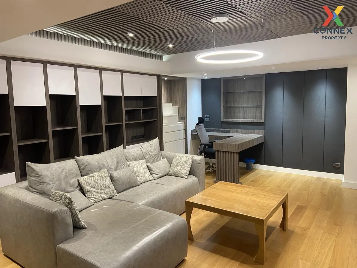 For Sale Condo , Royal Castle Sukhumvit 39 , nice view , wide fro 1