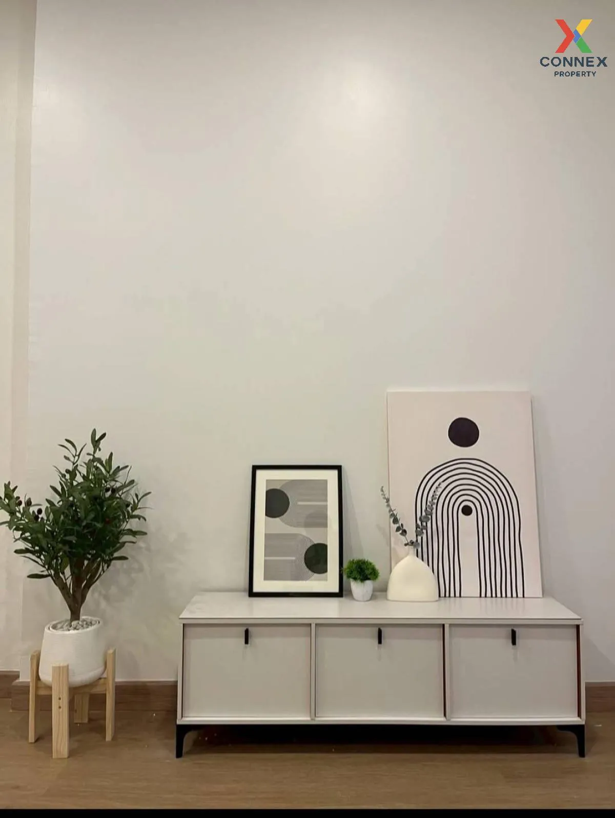 For Sale Townhouse/Townhome  , Suanrimbueng , newly renovated , M 4