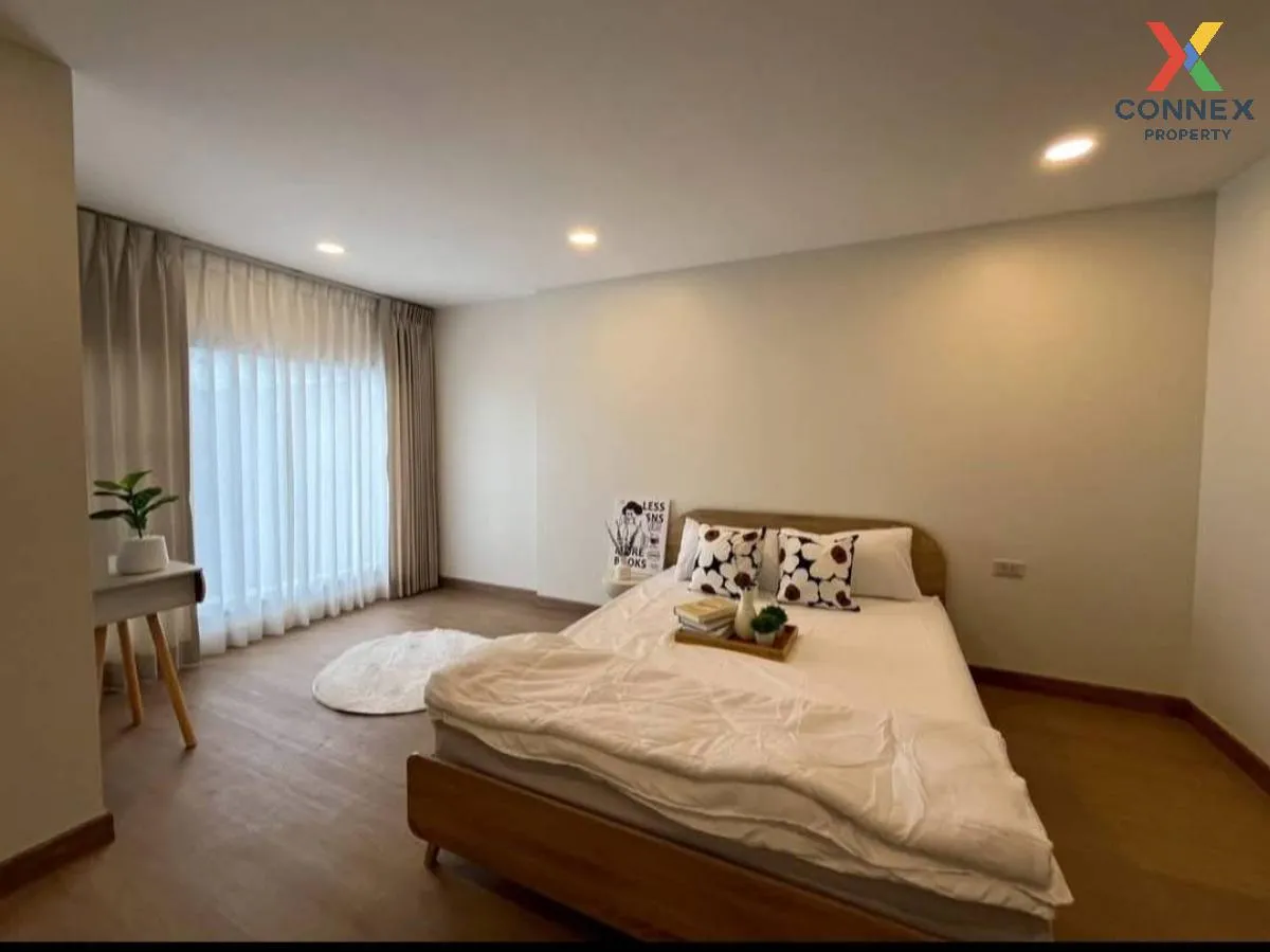 For Sale Townhouse/Townhome  , Suanrimbueng , newly renovated , M