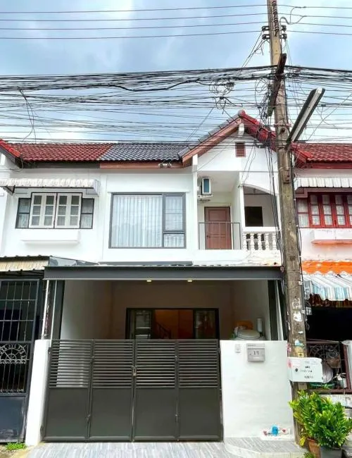 For Sale Townhouse/Townhome  , Suanrimbueng , newly renovated , MRT-Khu Bon , Tha Raeng , Bang Khen , Bangkok , CX-130715