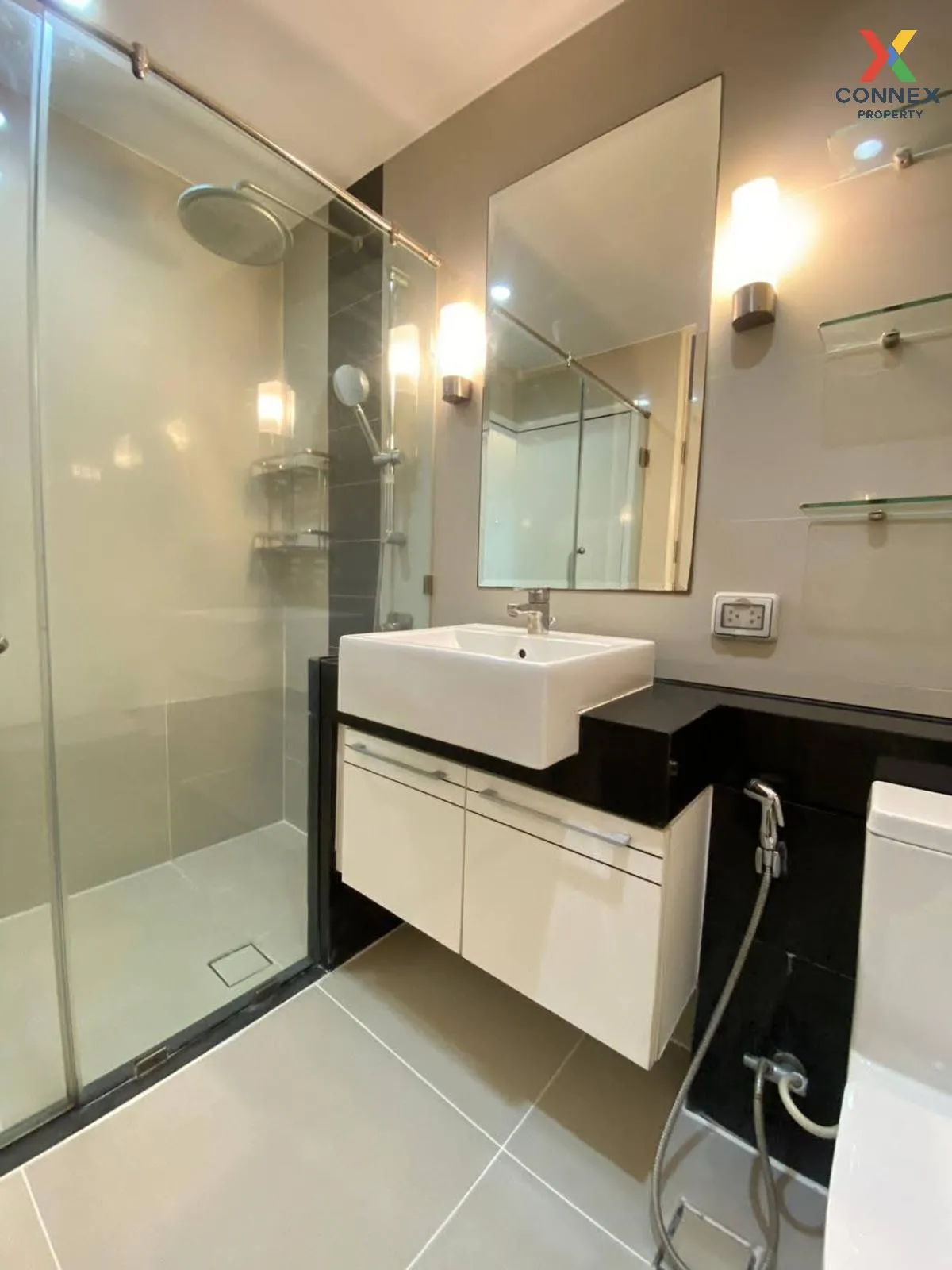 เช่าคอนโด  ศุภาลัย พรีเมียร์ แอท อโศก MRT-เพชรบุรี บางกะปิ เขต ห้