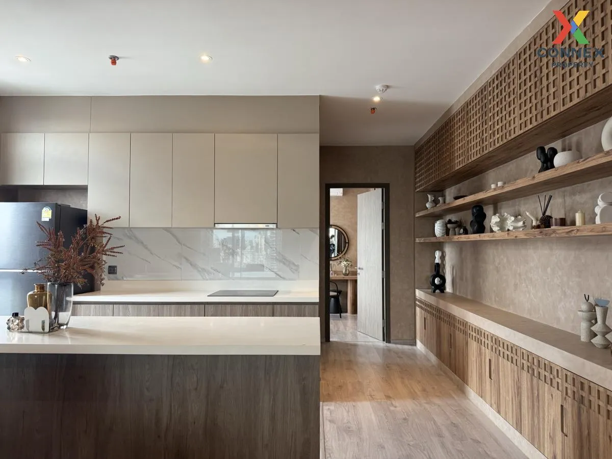 For Rent Condo , Rhythm Ekkamai Estate , high floor , newly renov