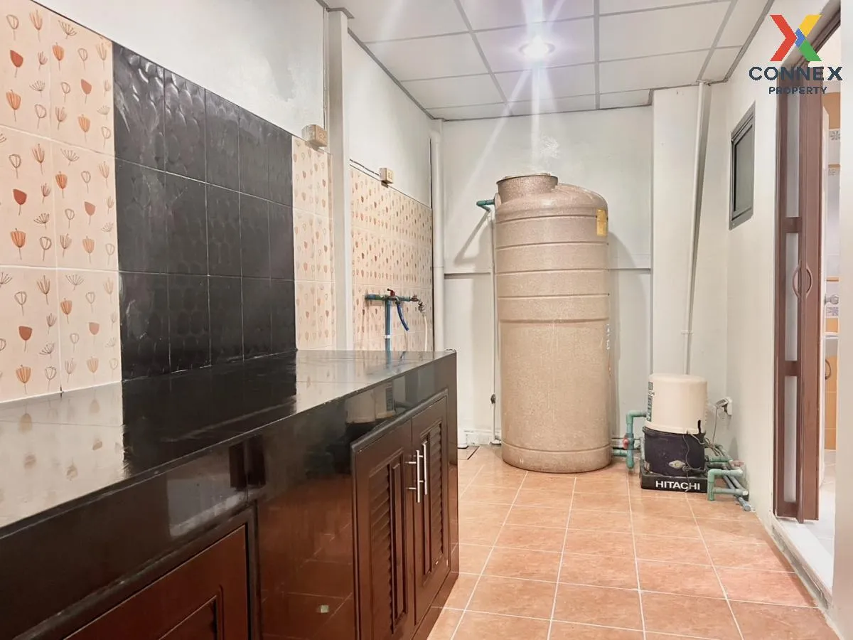 For Sale Townhouse/Townhome  , KALLAPAPREUK GRAND GARDEN , wide f