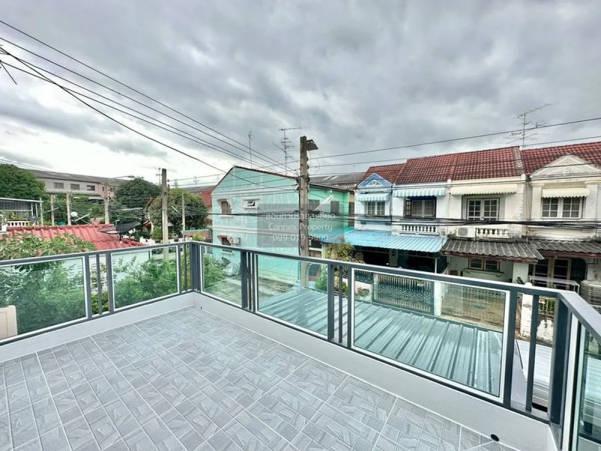 For Sale Townhouse/Townhome  , Baan Lapawan 1 , newly renovated ,