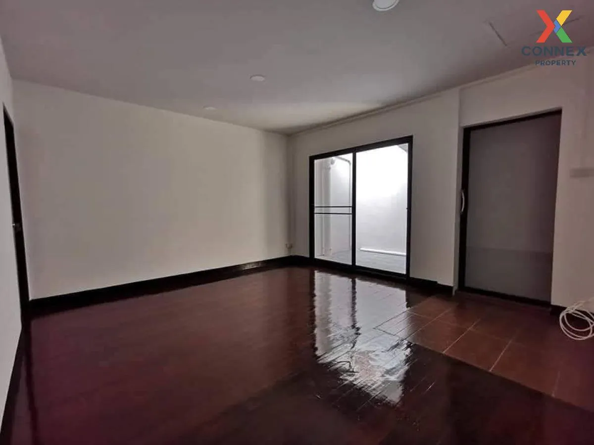 เช่าทาวน์เฮ้าส์ให้เช่า,คลองเตย คลองเตย เขต คลองเตย กรุงเทพ CX-130