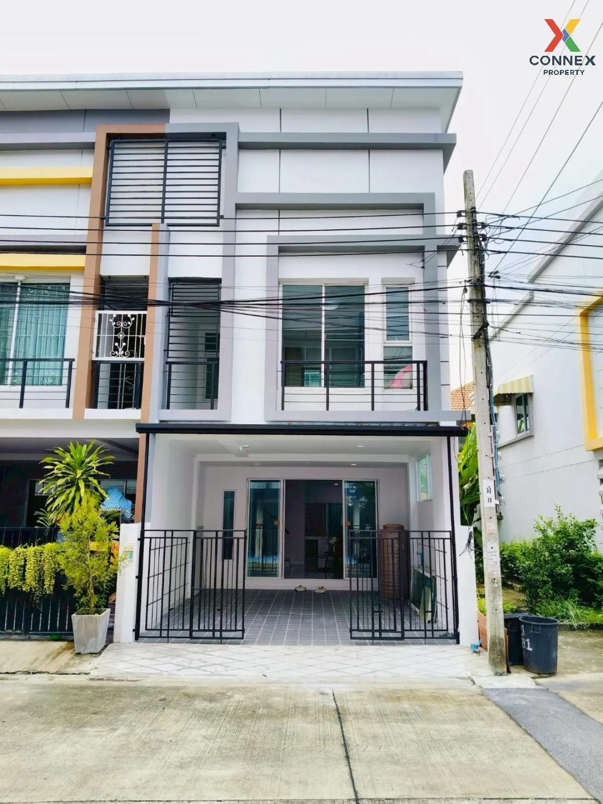For Sale Townhouse/Townhome  , RK PARK Ramintra-Safari , corner u 2