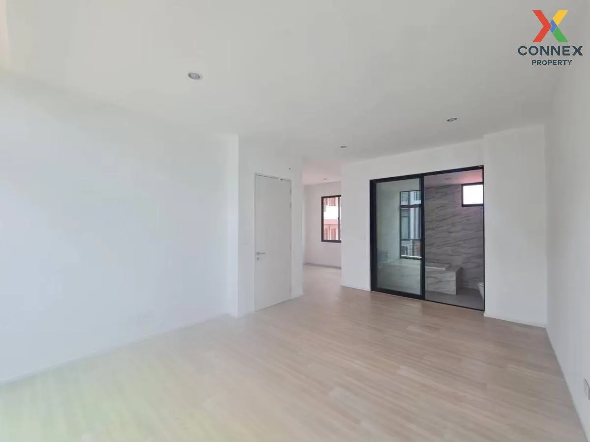 ขายทาวน์เฮ้าส์/ทาวน์โฮม  เนอวานา ดีฟายน์ พระราม 9 สวนหลวง เขต สวน 3